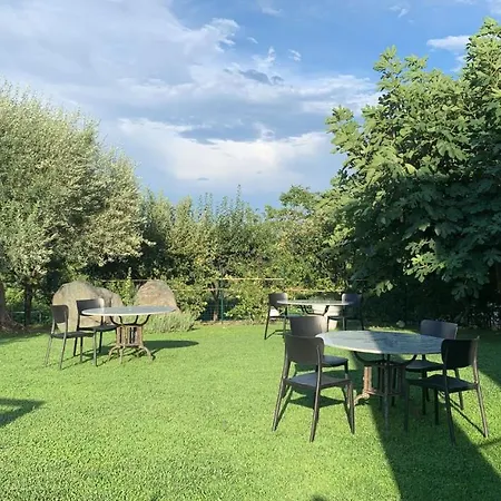 Mehdi's Oda ve Kahvaltı 4*